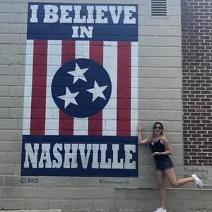 Meet your Posher, Kelly